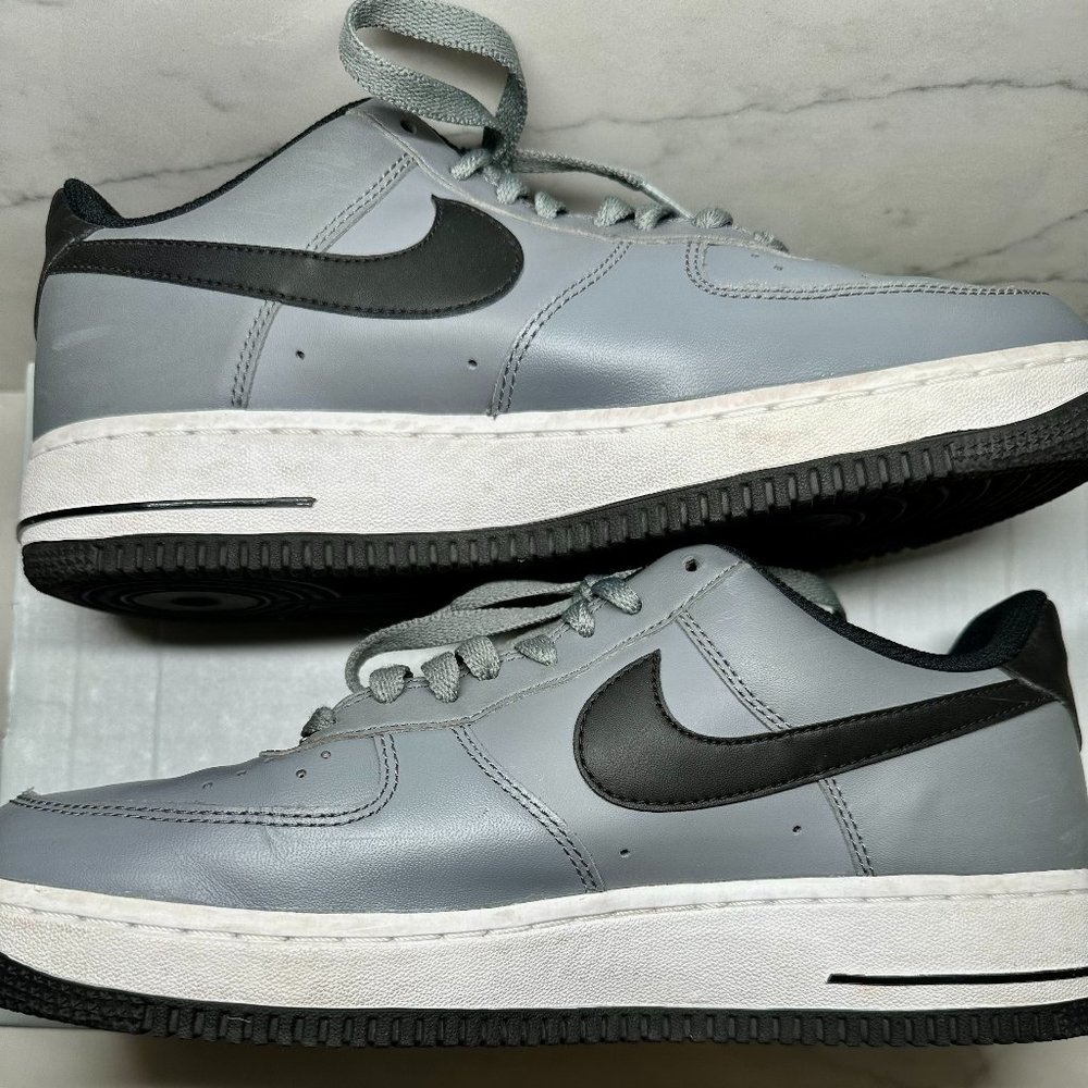 Size 8.5 - Nike Air Force 1 Low Cool Grey - 488298-086